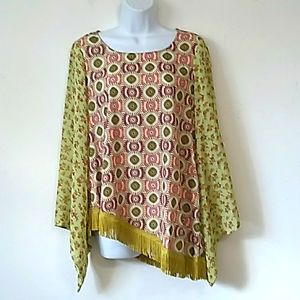 Ivy Jane geometric circle design with floral bell sleeve top with fringe Top S